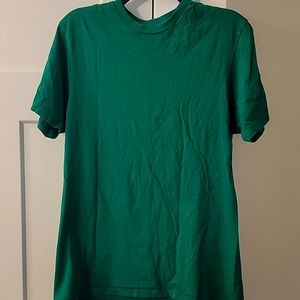 Mens green tee, great condition,  no stains